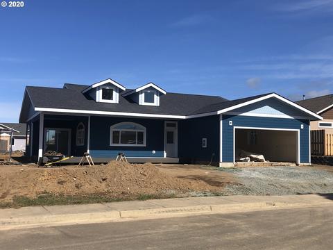 2647 Cedar Loop Dr, Bandon, OR 97411 photo 1