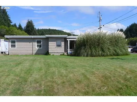 255 Beach Blvd, Winchester Bay, OR 97467