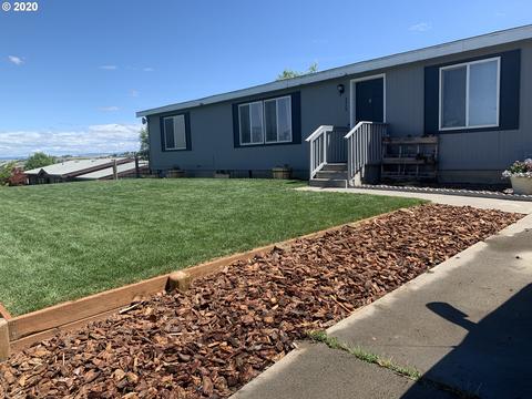 3020 SW Overlook St, Pendleton, OR 97801 photo 1