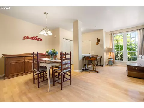 Dining - 1048 NW Burnside Rd, Gresham, OR 97030 photo 1 of 3