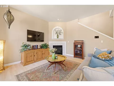 Living - 1048 NW Burnside Rd, Gresham, OR 97030 photo 4 of 5