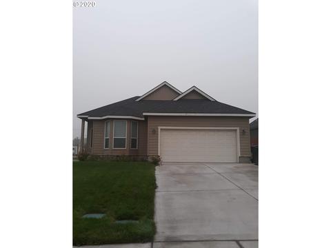 102 Falcon Ct, Boardman, OR 97818 photo 1