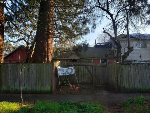 366 Clark St, Eugene, OR 97401 photo 1