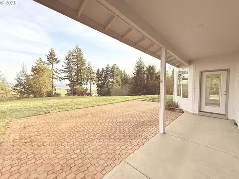 Exterior - 310 Cedar Hills Rd, Longview, WA 98632 photo 3 of 3