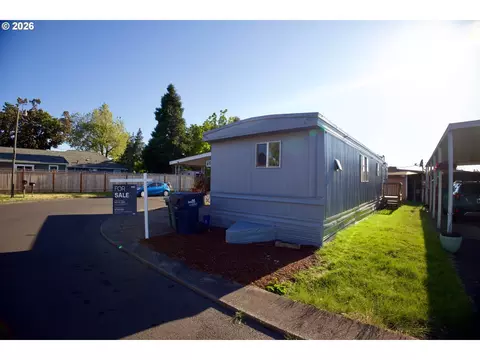 1120 W Fairview Dr #48, Springfield, OR 97477