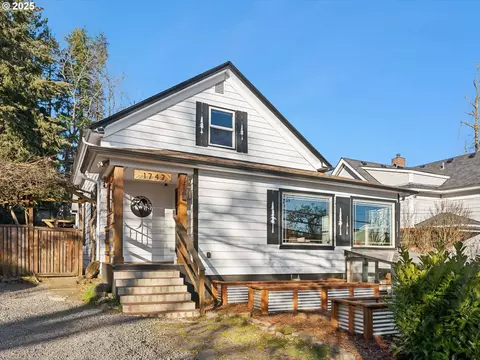 1747 Sunset Ave, West Linn, OR 97068