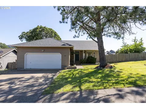 578 Pioneer St, Philomath, OR 97370