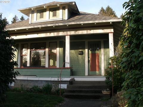 529 S 3rd St, Silverton, OR 97381 photo 1
