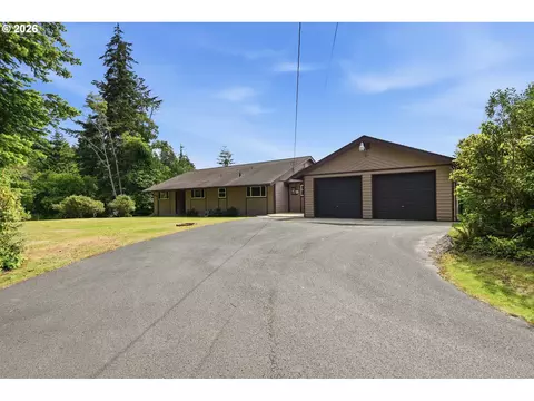 66635 Gunderson Rd, North Bend, OR 97459