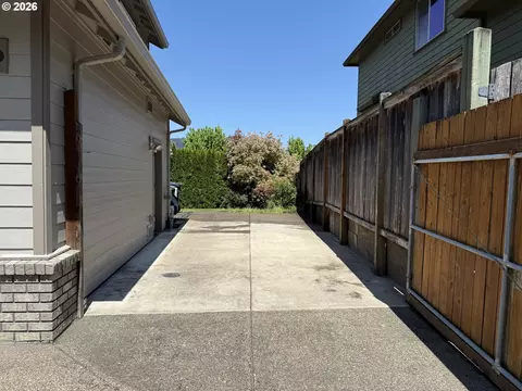 Other - 3408 Ambleside Dr, Springfield, OR 97477 photo 1 of 6