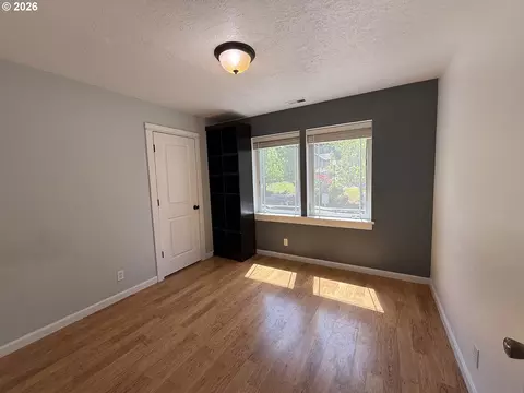 Bedroom - 3408 Ambleside Dr, Springfield, OR 97477 photo 3 of 7