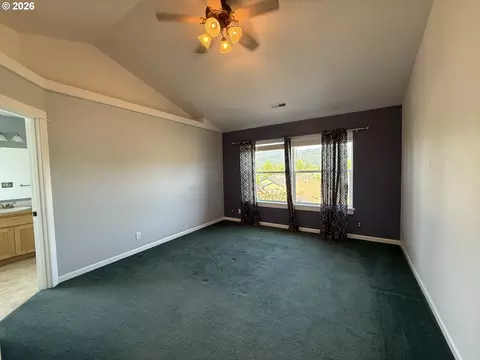 Bedroom - 3408 Ambleside Dr, Springfield, OR 97477 photo 2 of 7