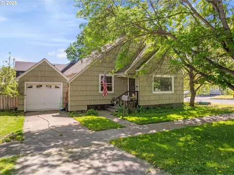 1301 6th St, La Grande, OR 97850