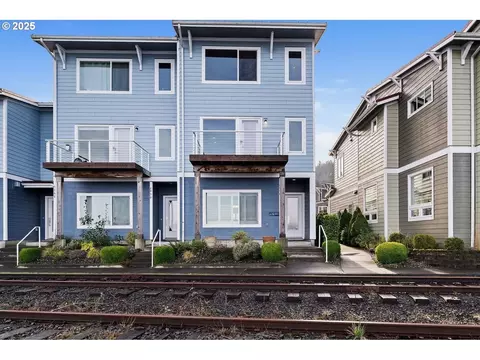 2940 Expedition Ln, Astoria, OR 97103