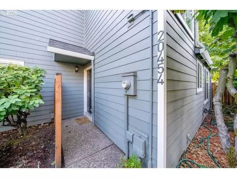 20454 SW Rosa Dr, Aloha, OR 97078