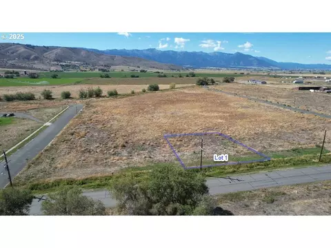 0 17th St #1, Baker City, OR 97814