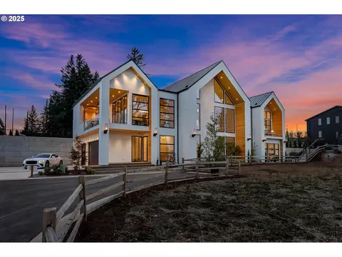 4537 NW 71st Ave, Camas, WA 98607
