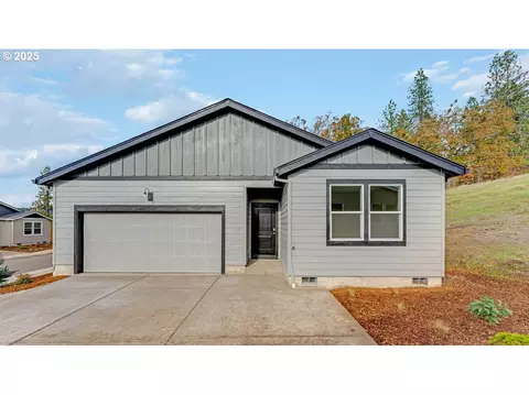1180 Sparrow St, Woodburn, OR 97071