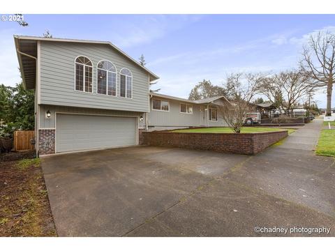 390 SE Centurion Ave, Gresham, OR 97080 photo 1