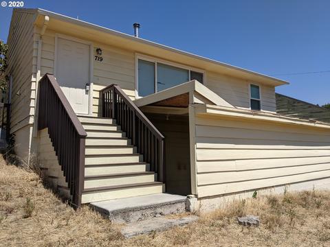719 NW Johns Pl, Pendleton, OR 97801 photo 1