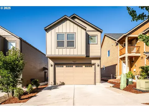 3306 NE 43rd Pl, Vancouver, WA 98661