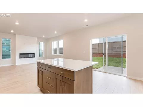 Living - 3504 SW Binford Ave, Gresham, OR 97080 photo 5 of 5