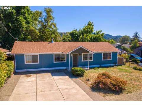 1064 E Second Ave, Sutherlin, OR 97479 photo 1