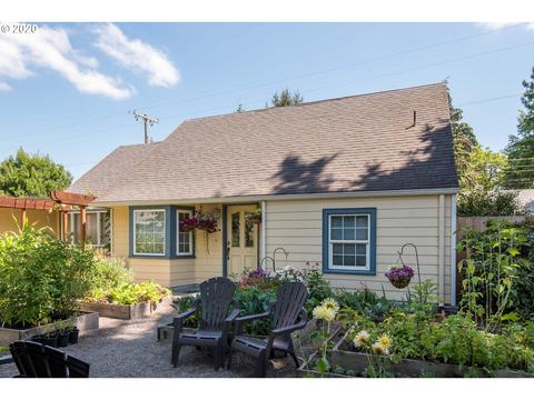 1231 Lake Dr, Eugene, OR 97404 photo 1