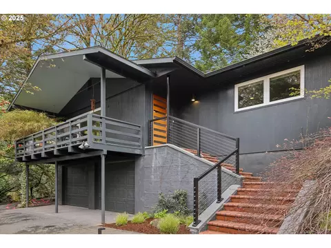 4927 SW Elm Ln, Portland, OR 97221
