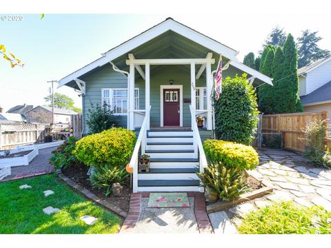 299 E Hereford St, Gladstone, OR 97027 photo 1