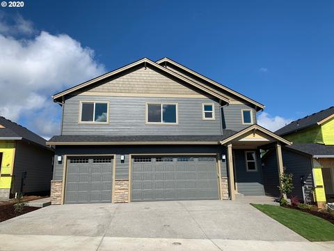 690 E 1st Ave, Estacada, OR 97023 photo 1