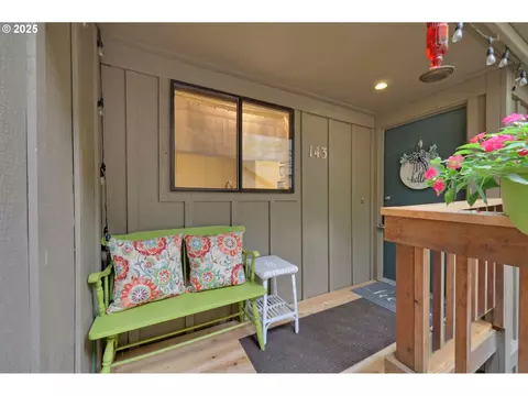 Exterior - 143 Treehill Loop, Eugene, OR 97405 photo 2 of 10