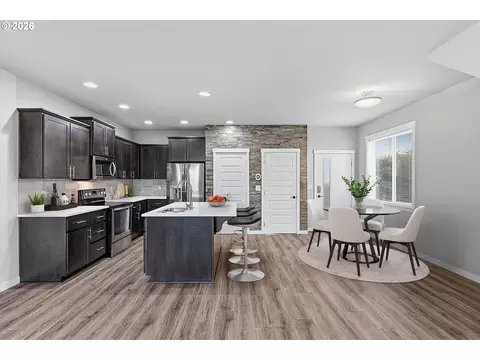 Kitchen - 1508 E 1st, Newberg, OR 97132 photo 4 of 7