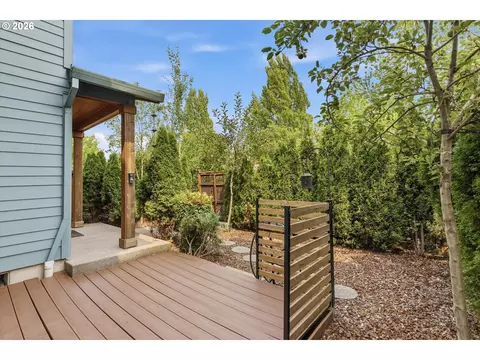 Exterior - 1508 E 1st, Newberg, OR 97132 photo 3 of 4