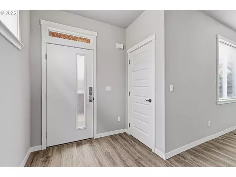 Entry Way - 1508 E 1st, Newberg, OR 97132 photo 1 of 3