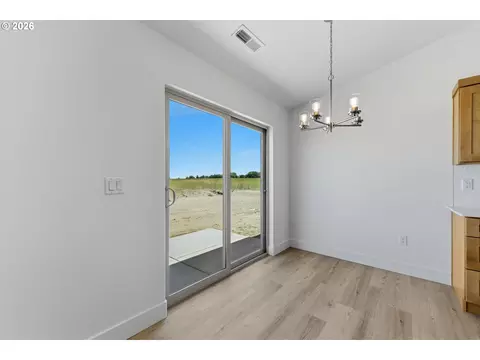Dining - 219 SW Sparrow St, Boardman, OR 97818 photo 2 of 2