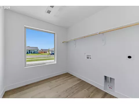 Other - 219 SW Sparrow St, Boardman, OR 97818 photo 5 of 7