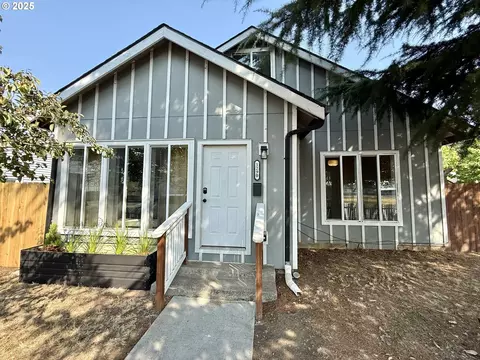 1290 SE 14th St, Salem, OR 97302