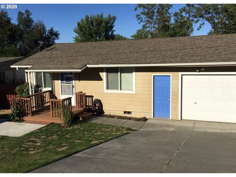 720 SE 9th St, Pendleton, OR 97801 photo 1