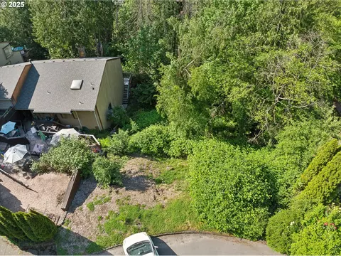 9825 SW Ventura Ct, Tigard, OR 97223