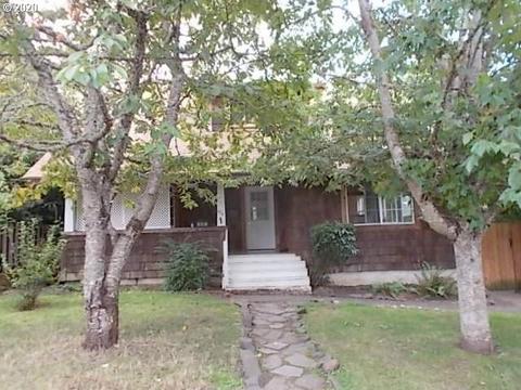 674 W 24th Pl, Eugene, OR 97405 photo 1