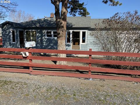 715 E Catherine Ave, Hermiston, OR 97838 photo 1