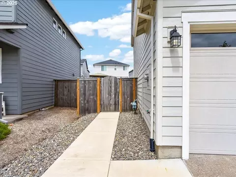 Exterior - 2452 S Linden St, Cornelius, OR 97113 photo 3 of 7