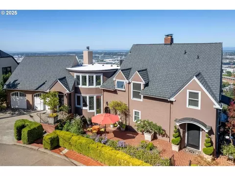 282 NW Macleay Blvd, Portland, OR 97210