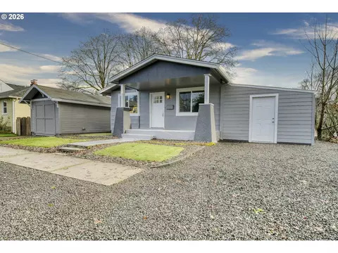 224 N 3rd St, Saint Helens, OR 97051