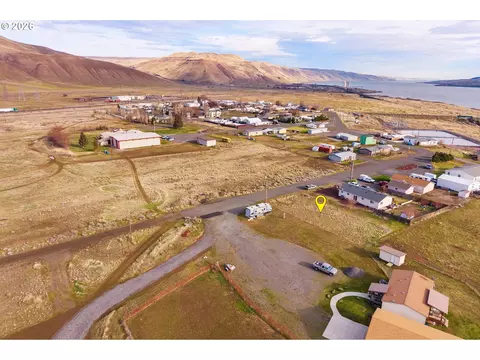 poplar st, Roosevelt, WA 99356