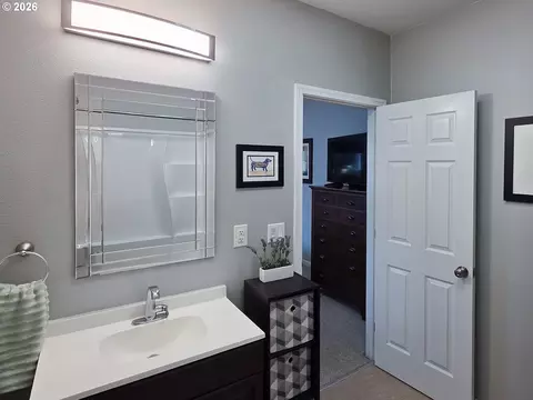 Bath - 1214 N Clark St, Cornelius, OR 97113 photo 3 of 4