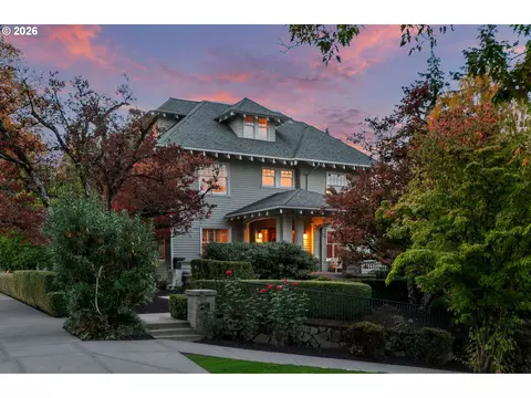 2233 SW 18th Ave, Portland, OR 97201