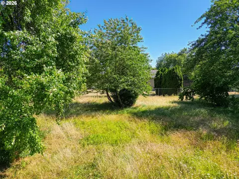Exterior - 2093 W Irwin Way, Eugene, OR 97402 photo 1 of 2