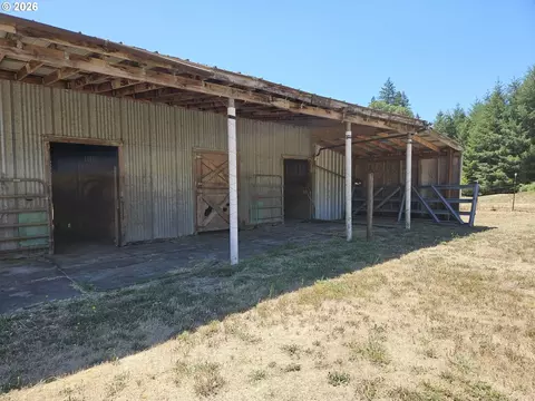 Exterior - 82684 Simonsen Rd, Eugene, OR 97405 photo 5 of 15